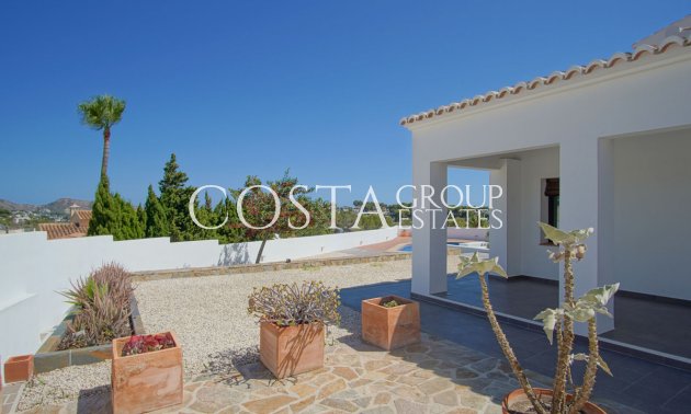 Resale - Villa -
Teulada - Moraira