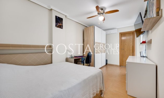 Resale - Apartments -
Torrevieja - Torrevieja Centro