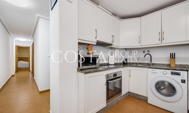 Resale - Apartments -
Torrevieja - Torrevieja Centro