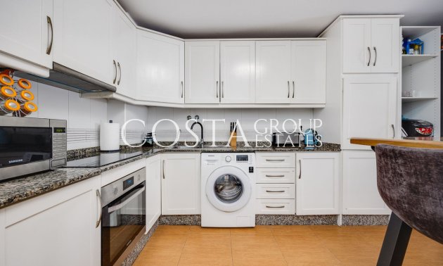 Resale - Apartments -
Torrevieja - Torrevieja Centro