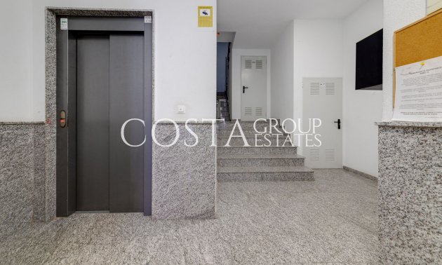 Resale - Apartments -
Torrevieja - Torrevieja Centro