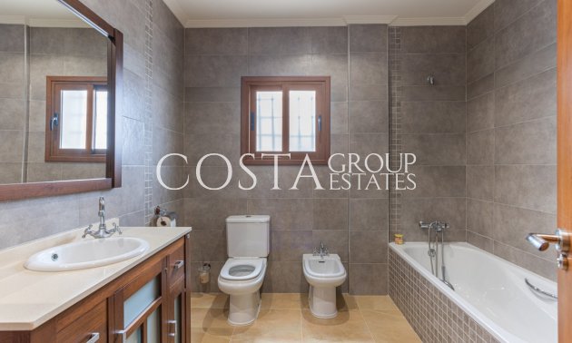 Herverkoop - Villa -
Los Montesinos - Los Montesinos Centro