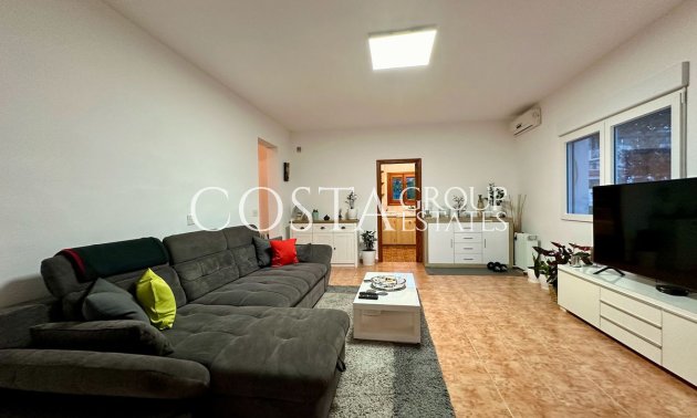 Odsprzedaż - Willa -
Novelda - Estación