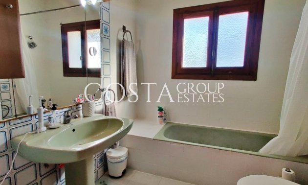 Odsprzedaż - Willa -
Novelda - Estación