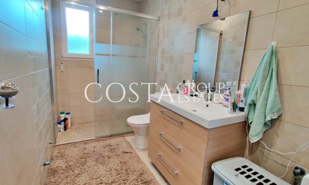 Odsprzedaż - Willa -
Novelda - Estación