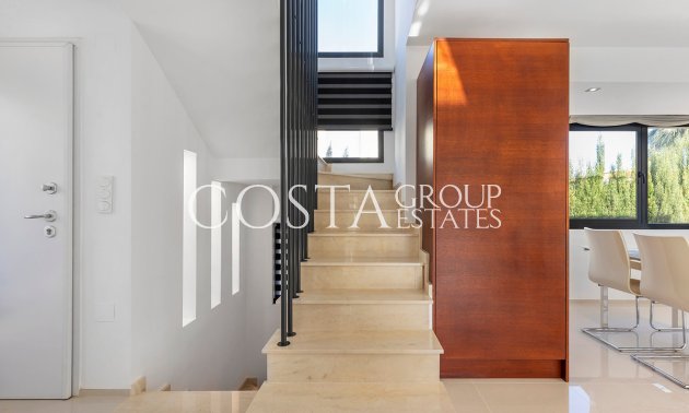 Resale - Villa -
Orihuela - La Zenia