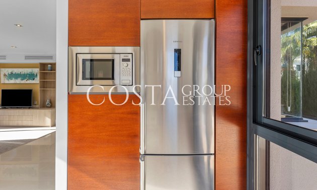 Resale - Villa -
Orihuela - La Zenia