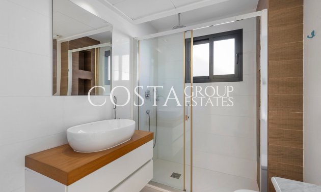 Resale - Villa -
Orihuela - La Zenia