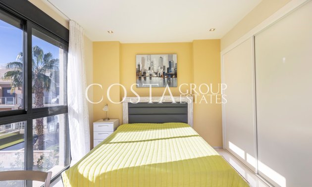 Resale - Villa -
Orihuela - La Zenia