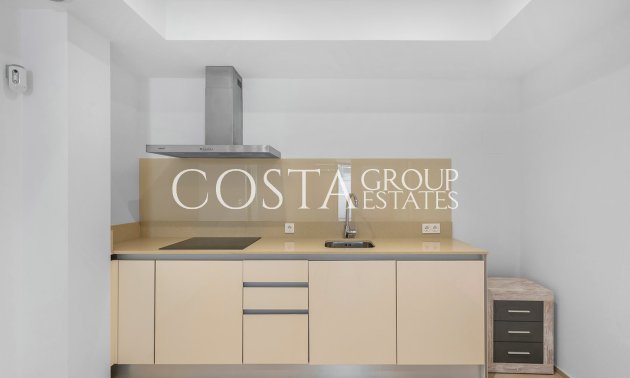 Resale - Villa -
Orihuela - La Zenia