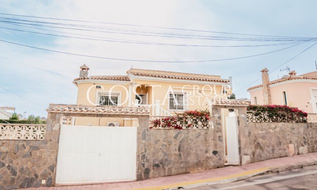 Wiederverkauf - Villa -
Orihuela - Villamartin