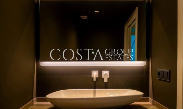 Resale - Villa -
Benissa - Benissa Centro