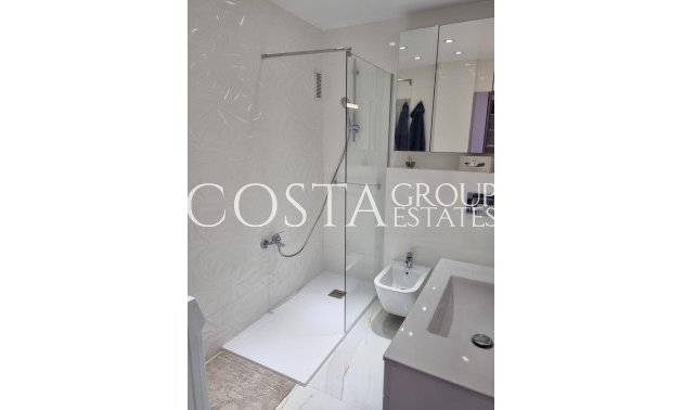 Resale - Apartments -
Torrevieja - Torrevieja Centro