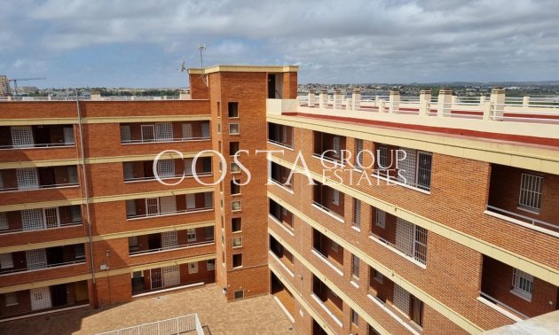Resale - Apartments -
Torrevieja - Torrevieja Centro