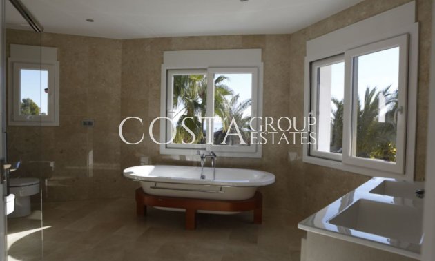 Resale - Villa -
Benissa - Benissa Centro