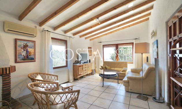 Resale - Villa -
Benitachell - Benitachell Centro