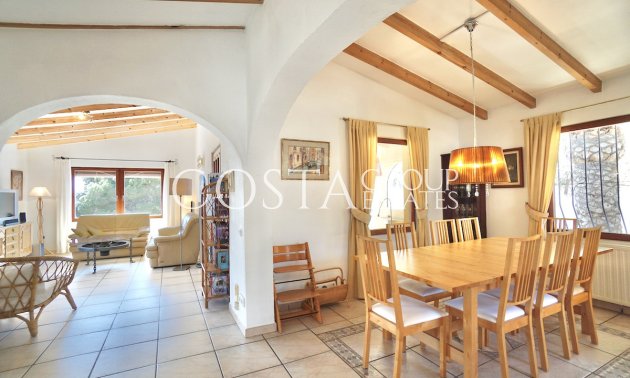 Resale - Villa -
Benitachell - Benitachell Centro