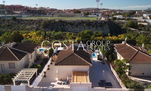 Resale - Villa -
Benijofar