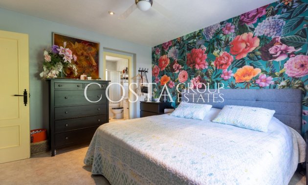 Odsprzedaż - Willa -
Benijofar