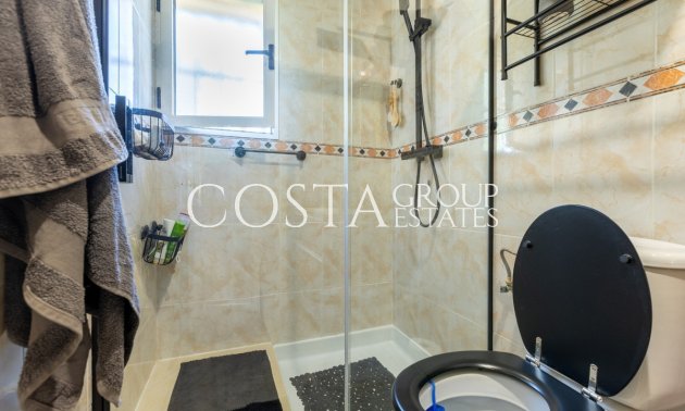 Odsprzedaż - Willa -
Benijofar