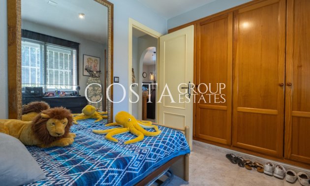 Odsprzedaż - Willa -
Benijofar