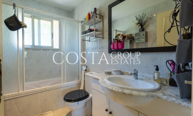 Odsprzedaż - Willa -
Benijofar