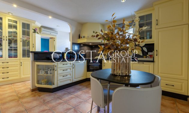 Odsprzedaż - Willa -
Benijofar