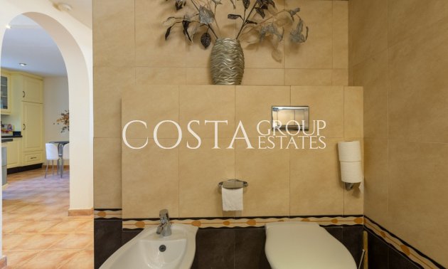 Odsprzedaż - Willa -
Benijofar