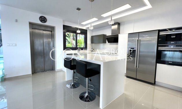 Resale - Villa -
San Miguel de Salinas - San Miguel de Salinas Centro