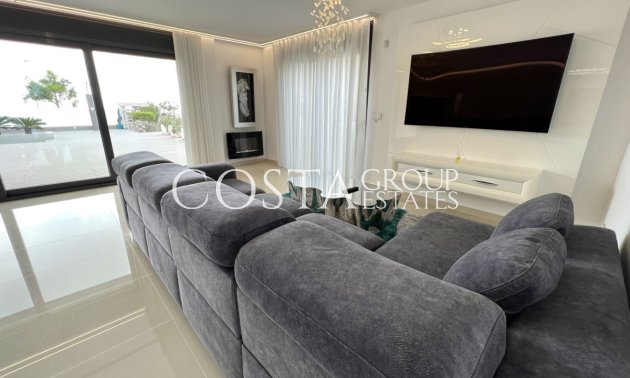 Resale - Villa -
San Miguel de Salinas - San Miguel de Salinas Centro