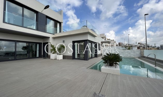 Resale - Villa -
San Miguel de Salinas - San Miguel de Salinas Centro