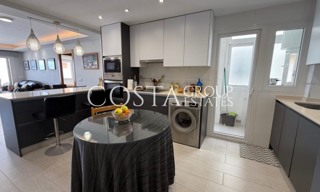 Resale - Apartments -
Torrevieja - Torrevieja Centro