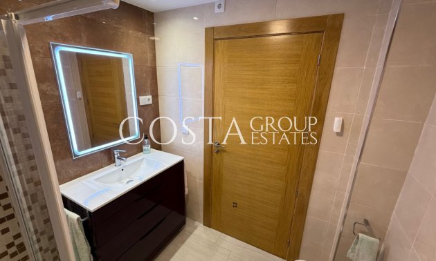 Resale - Apartments -
Torrevieja - Torrevieja Centro