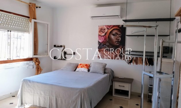 Herverkoop - Villa -
Torrevieja - Torrevieja Centro