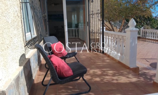 Herverkoop - Villa -
Torrevieja - Torrevieja Centro