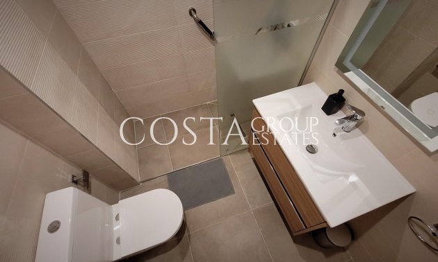 Herverkoop - Villa -
Torrevieja - Torrevieja Centro