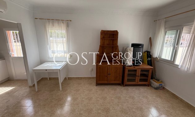 Wiederverkauf - Villa -
Torrevieja - Torrevieja Centro