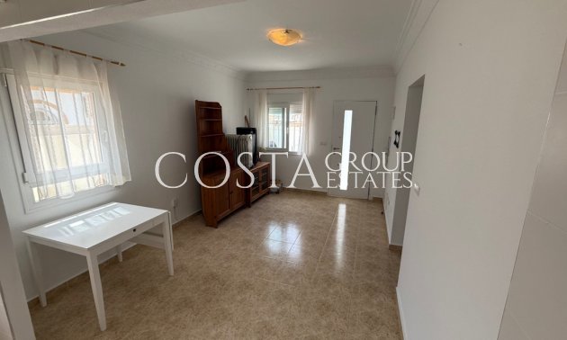 Wiederverkauf - Villa -
Torrevieja - Torrevieja Centro