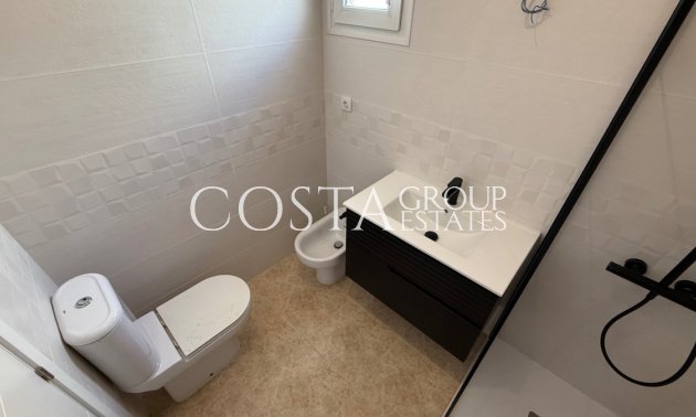 Wiederverkauf - Villa -
Torrevieja - Torrevieja Centro