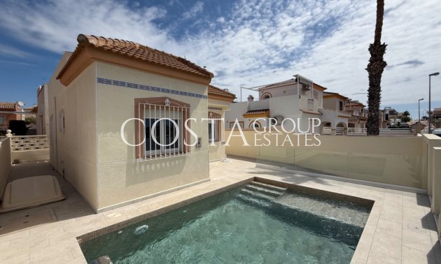 Wiederverkauf - Villa -
Torrevieja - Torrevieja Centro