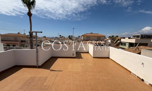 Wiederverkauf - Villa -
Torrevieja - Torrevieja Centro