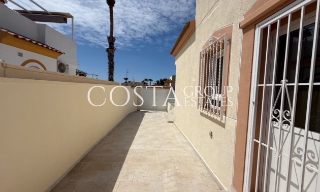 Wiederverkauf - Villa -
Torrevieja - Torrevieja Centro