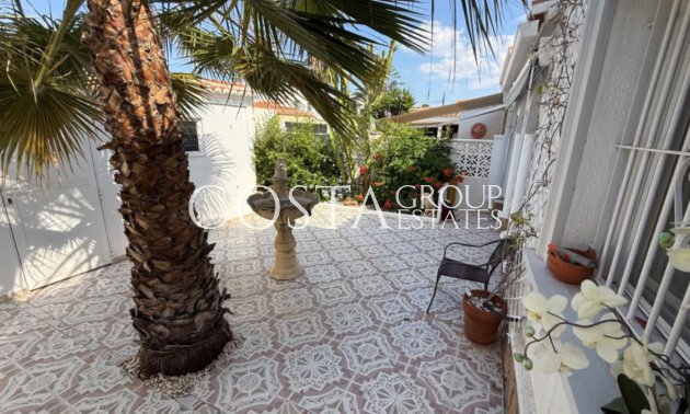 Revente - Villa -
Torrevieja - Torrevieja Centro