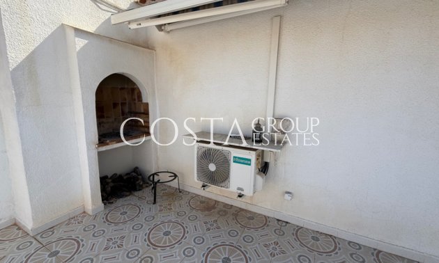 Revente - Villa -
Torrevieja - Torrevieja Centro