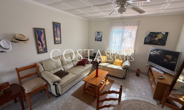 Revente - Villa -
Torrevieja - Torrevieja Centro