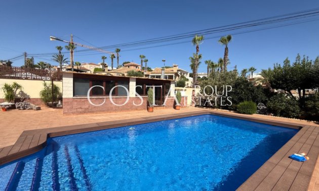 Herverkoop - Villa -
Torrevieja - Torrevieja Centro