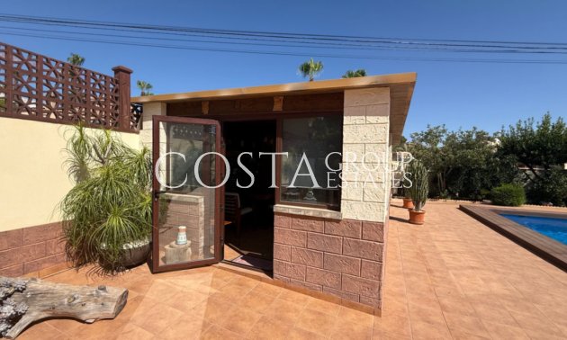 Herverkoop - Villa -
Torrevieja - Torrevieja Centro