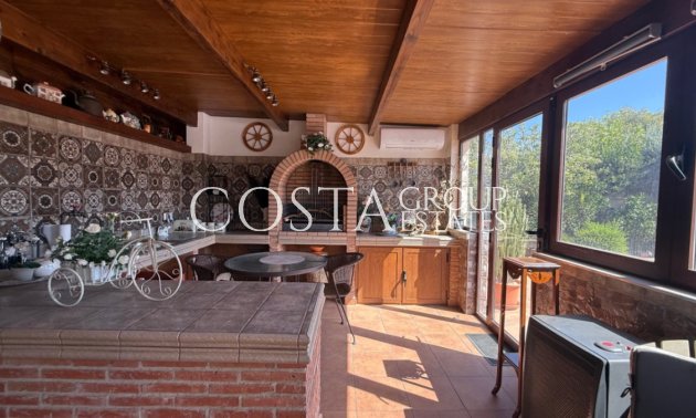 Herverkoop - Villa -
Torrevieja - Torrevieja Centro