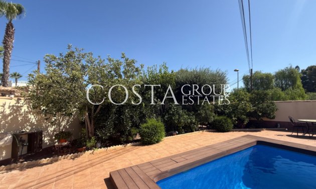 Herverkoop - Villa -
Torrevieja - Torrevieja Centro