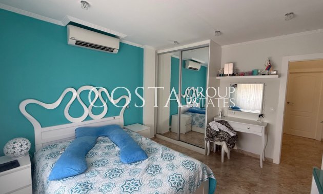 Herverkoop - Villa -
Torrevieja - Torrevieja Centro